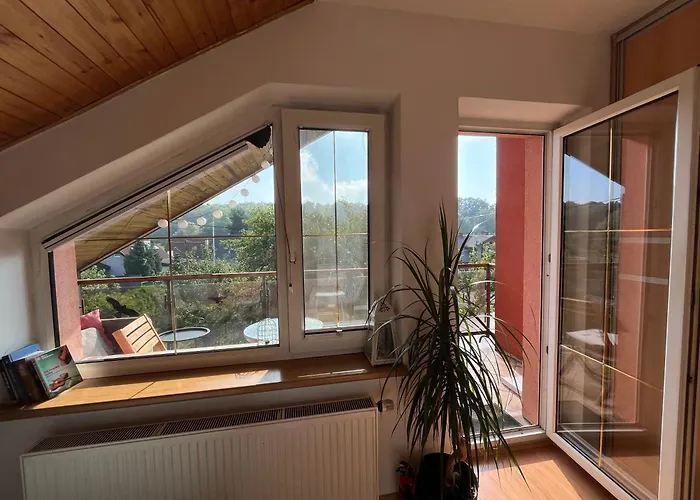 Podkrovni S Balkonem *
