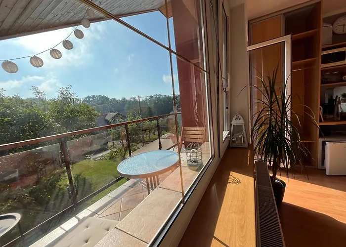 Podkrovni S Balkonem *